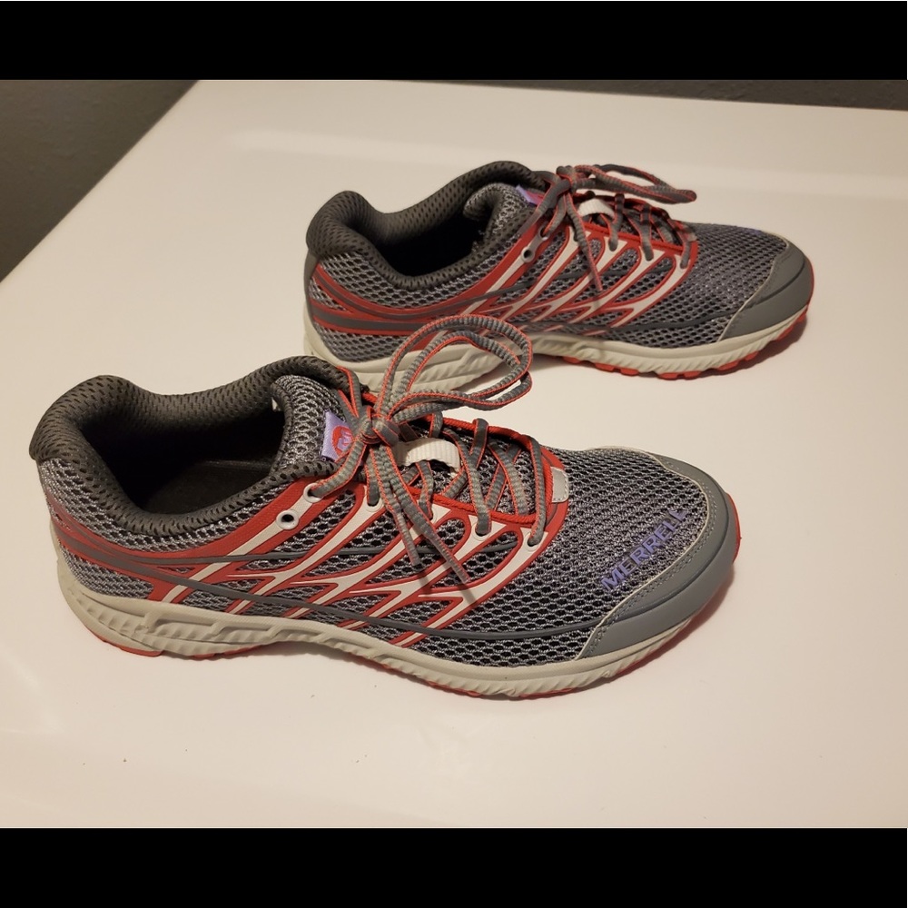 Womens Merrell Size 8.5 NEW